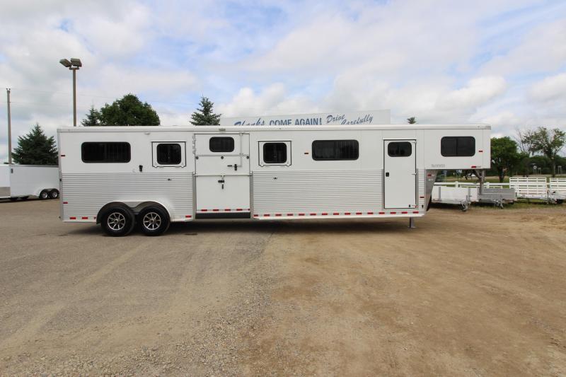 2018 Sundowner Trailers 4HR H2H Transporter Horse Trailer 2018 Sundowner Trailers 4HR H2H Transporter Horse Trailer