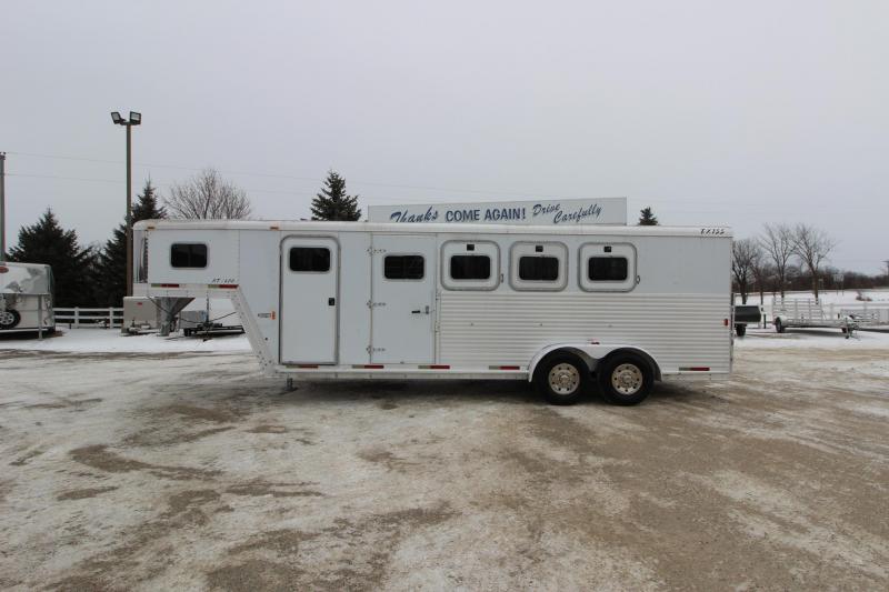 2002 Exiss Trailers 4HR GN Horse Trailer 2002 Exiss Trailers 4HR GN Horse Trailer