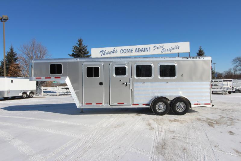 2018 Featherlite 8541 3HR GN Horse Trailer 2018 Featherlite 8541 3HR GN Horse Trailer