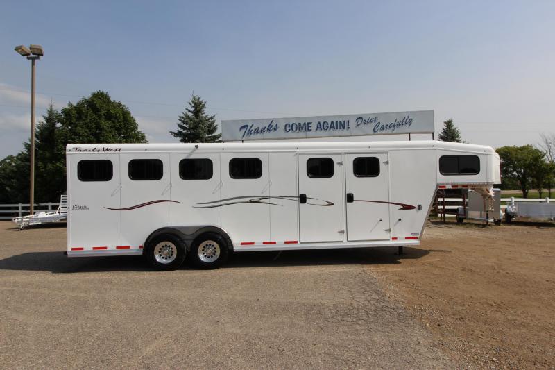 2019 Trails West Manufacturing 4HR GN Weekender Horse Trailer 2019 Trails West Manufacturing 4HR GN Weekender Horse Trailer