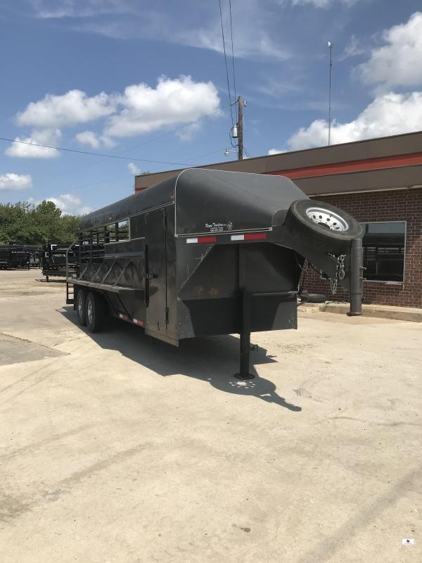 2003 Reyes Trailers 6X20 Livestock Trailer 2003 Reyes Trailers 6X20 Livestock Trailer