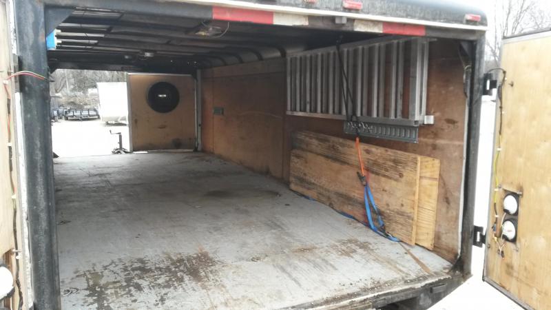 1989 Wells Cargo 7.5x18 Drive Thru Snowmobile Trailer 7k 1989 Wells Cargo 7.5x18 Drive Thru Snowmobile Trailer 7k
