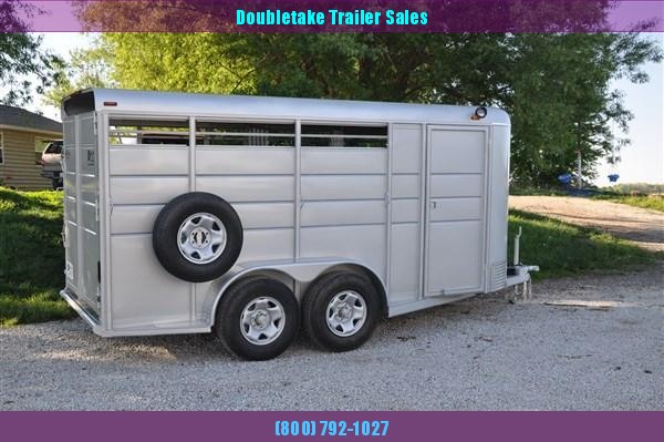 Calico 3H BP Slant Load Horse Trailer Calico 3H BP Slant Load Horse Trailer