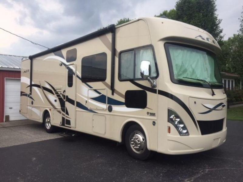 2016 The Motor Coach A.C.E. 30.2 Bunkhouse 2016 The Motor Coach A.C.E. 30.2 Bunkhouse