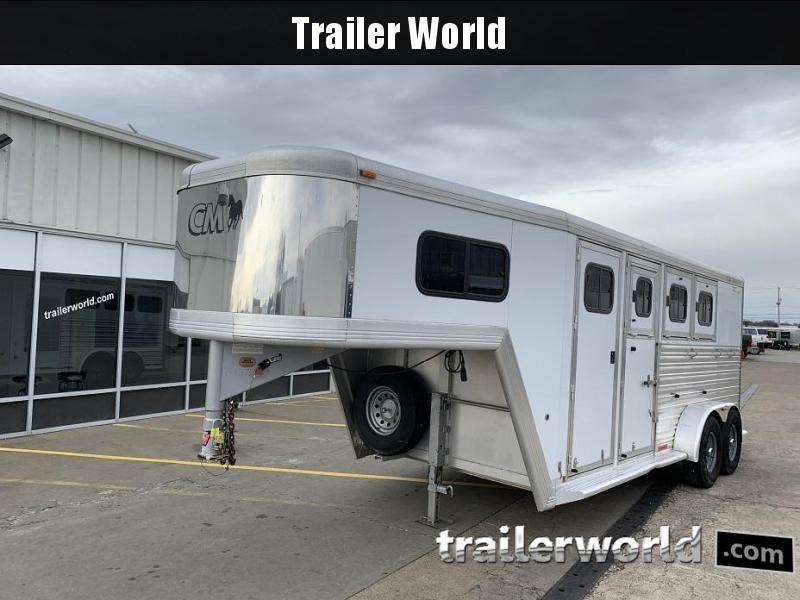 2001 CM Aluminum Slant Load 3 Horse Trailer 2001 CM Aluminum Slant Load 3 Horse Trailer