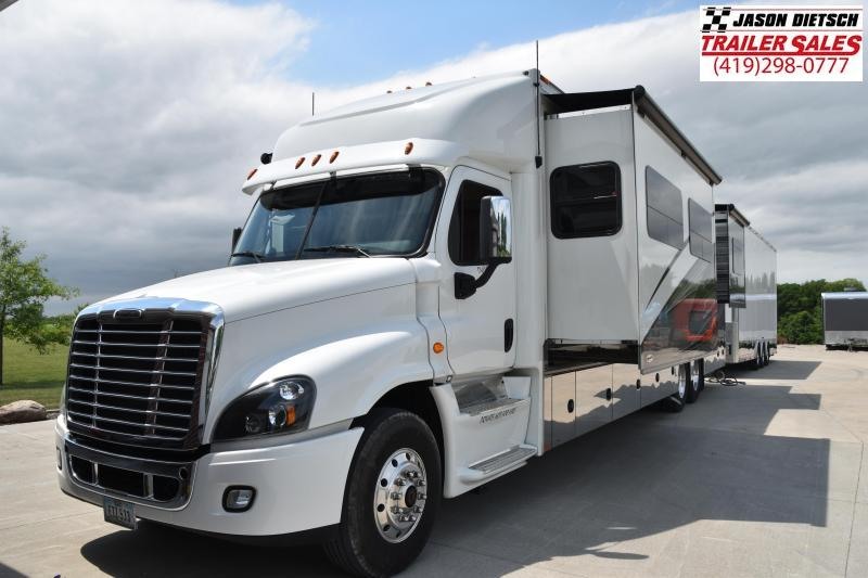 2017 Renegade Motorhome Class C RV 2017 Renegade Motorhome Class C RV