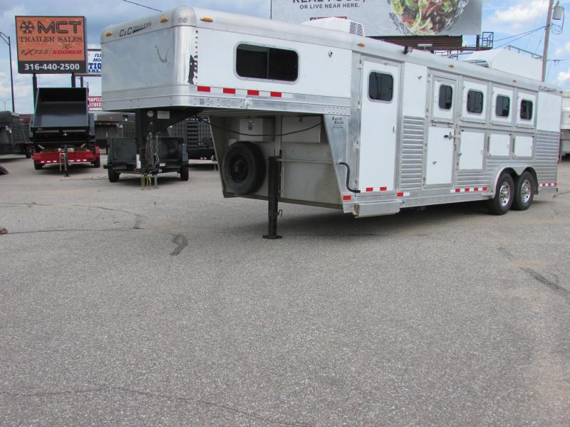 2009 C and C Trailers 4H GN LQ Horse Trailer 2009 C and C Trailers 4H GN LQ Horse Trailer