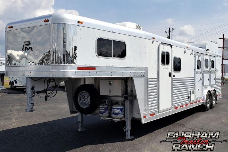 2004 Platinum Coach 3H with 12' Short Wall Horse Trailer 2004 Platinum Coach 3H with 12' Short Wall Horse Trailer