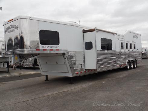 2016 Bloomer 4H PC Load 16.5ft SW 6ft Slide Horse Trailer 2016 Bloomer 4H PC Load 16.5ft SW 6ft Slide Horse Trailer
