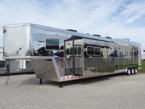 2007 Sundowner Luxury Liner 4H 19.5 ft sw Horse Trailer 2007 Sundowner Luxury Liner 4H 19.5 ft sw Horse Trailer