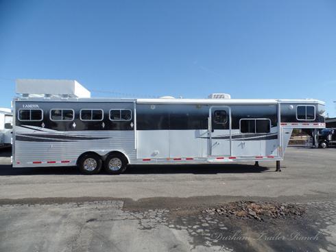 2008 Lakota 4H 14 ft Short Wall Horse Trailer 2008 Lakota 4H 14 ft Short Wall Horse Trailer