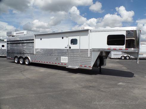 2017 Bloomer 16' Stock Combo 12'8" sw Livestock Trailer 2017 Bloomer 16' Stock Combo 12'8" sw Livestock Trailer