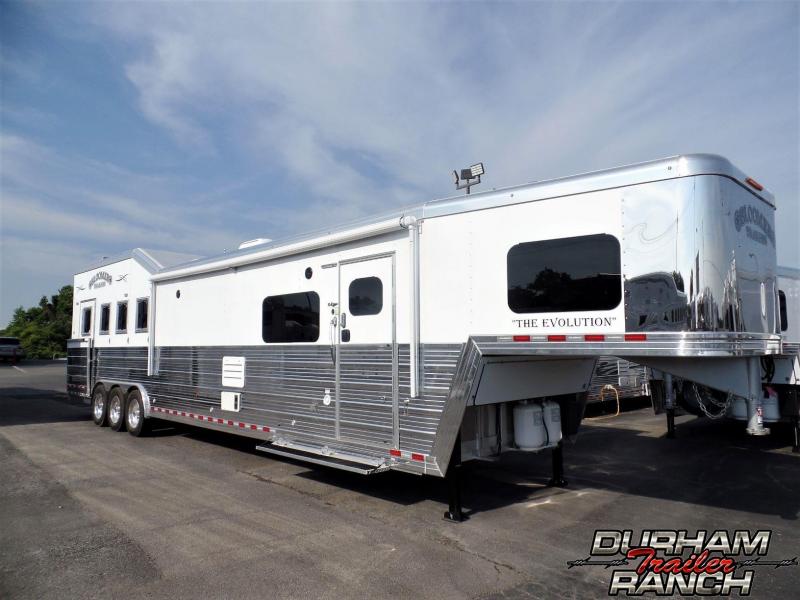 2020 Bloomer 4H Bloomer 18 SW w/ Slide Horse Trailer 2020 Bloomer 4H Bloomer 18 SW w/ Slide Horse Trailer