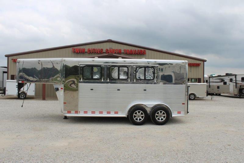 2015 Sundowner Trailers Rancher Sport Horse Trailer 2015 Sundowner Trailers Rancher Sport Horse Trailer
