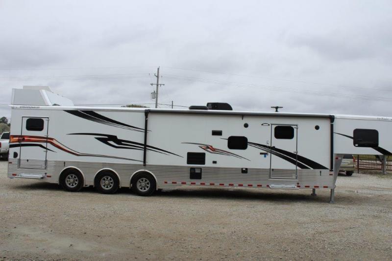 2020 Sundowner 36' Floor ToyHauler w/16' LQ with SlideOut 2020 Sundowner 36' Floor ToyHauler w/16' LQ with SlideOut