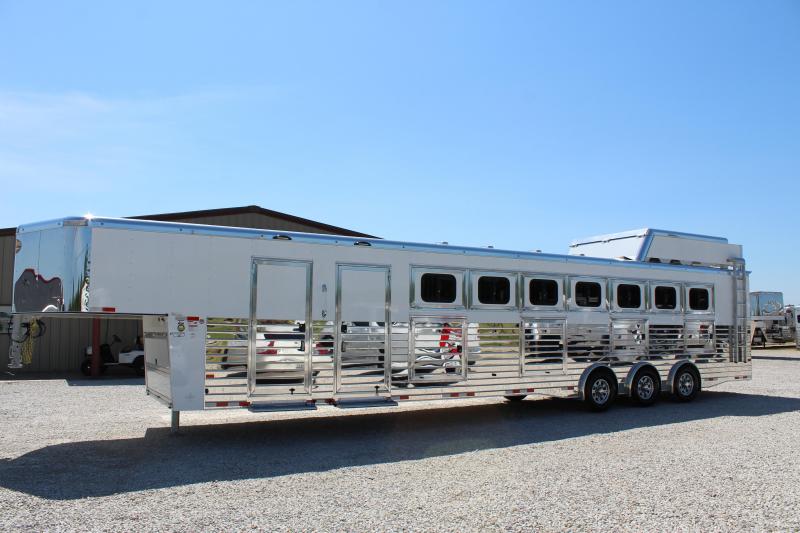 2020 Sundowner Trailers Rancher Horse Trailer 2020 Sundowner Trailers Rancher Horse Trailer