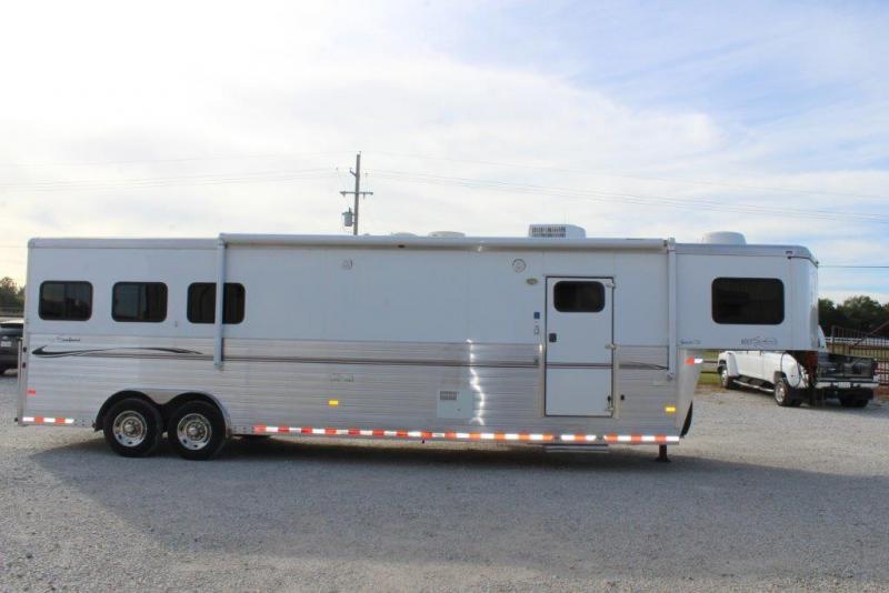 2010 Sundowner 3 horse with 13' LQ with SlideOut 2010 Sundowner 3 horse with 13' LQ with SlideOut