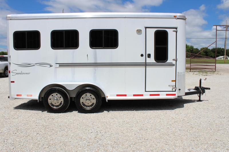 2006 Sundowner 3 horse bumper pull 2006 Sundowner 3 horse bumper pull