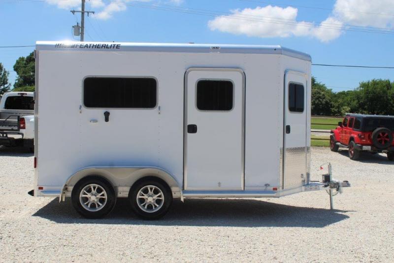 2020 Featherlite 9652 Horse Trailer 2020 Featherlite 9652 Horse Trailer