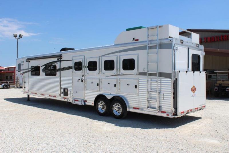 2016 Lakota Big Horn Horse Trailer 2016 Lakota Big Horn Horse Trailer