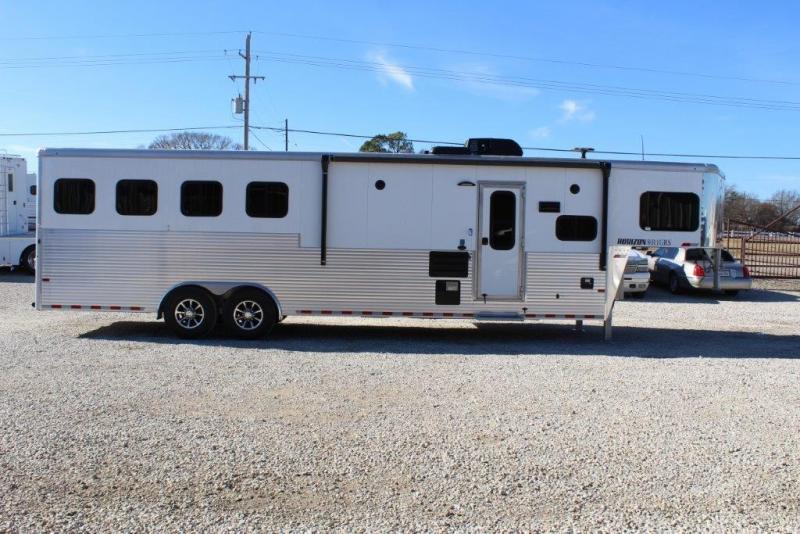 2018 Sundowner 4 horse with 11'6" Living Quarter 2018 Sundowner 4 horse with 11'6" Living Quarter