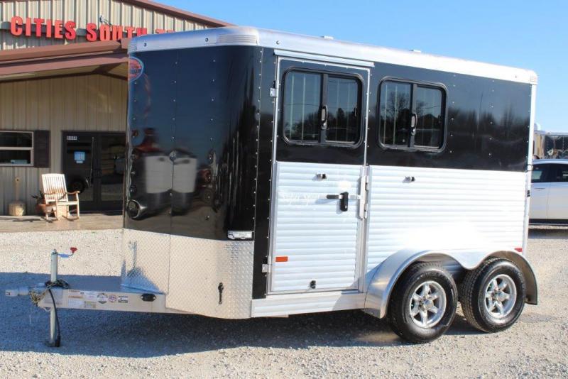 2018 Sundowner 2 horse slant bumper pull 2018 Sundowner 2 horse slant bumper pull
