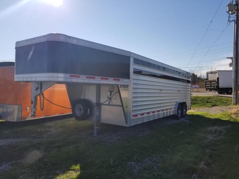 2016 Featherlite 8127-8024 Livestock Trailer 2016 Featherlite 8127-8024 Livestock Trailer