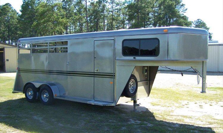 B2050 Bee Trailers 3H Slant Load Gooseneck B2050 Bee Trailers 3H Slant Load Gooseneck