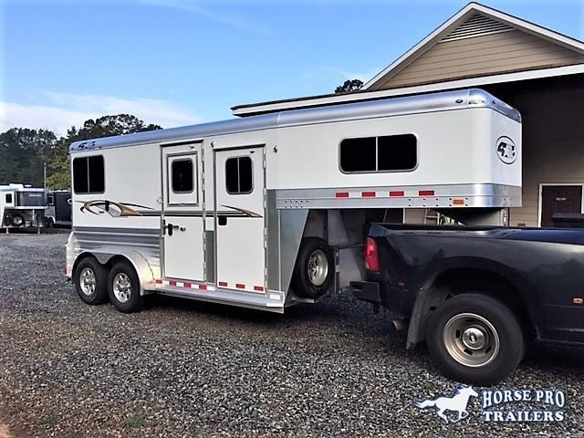 2019 4-Star Deluxe 2 Horse Straight Load Gooseneck- WERM FLOORING! 2019 4-Star Deluxe 2 Horse Straight Load Gooseneck- WERM FLOORING!
