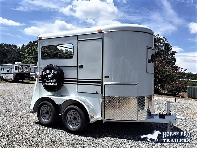 2019 Bee Wrangler 2 Horse Straight Load Bumper Pull w/Padding 2019 Bee Wrangler 2 Horse Straight Load Bumper Pull w/Padding
