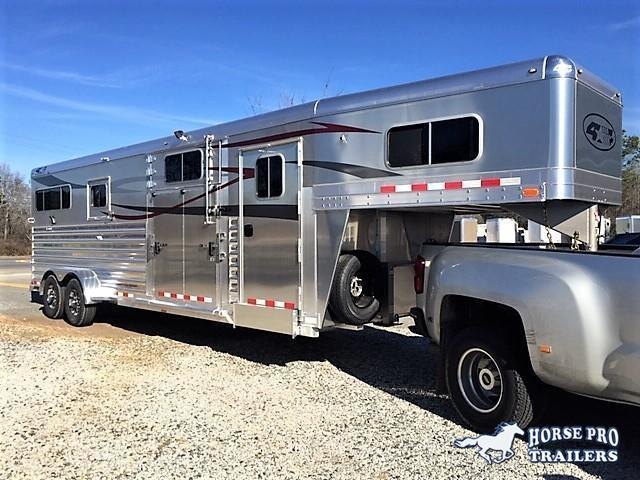 2019 4-Star 2+1 Gooseneck w/WERM FLOORING & QUIET RIDE! 2019 4-Star 2+1 Gooseneck w/WERM FLOORING & QUIET RIDE!