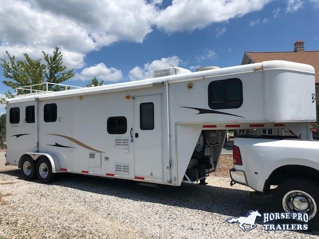 2008 Bison Trailers 7309 Horse Trailer 2008 Bison Trailers 7309 Horse Trailer