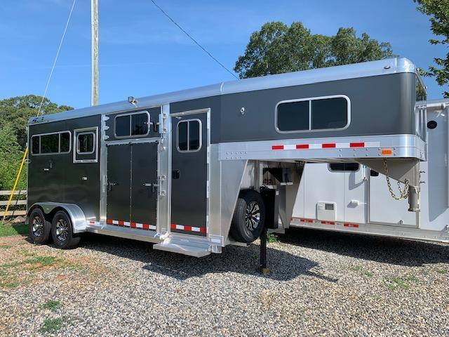 2020 4-Star 2+1 Gooseneck 18' w/QUIET RIDE & HYDRAULIC JACK! 2020 4-Star 2+1 Gooseneck 18' w/QUIET RIDE & HYDRAULIC JACK!