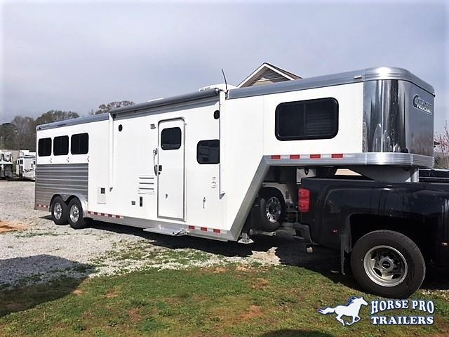 2018 Cimarron Norstar 3 Horse 10'8 Prostar by Outlaw Living Quarters w/Slide Out 2018 Cimarron Norstar 3 Horse 10'8 Prostar by Outlaw Living Quarters w/Slide Out