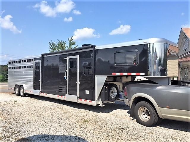 2018 Cimarron Lonestar Stock Combo 10'9 Outback Living Quarters w/Slide Out & Midtack w/Bunk Beds 2018 Cimarron Lonestar Stock Combo 10'9 Outback Living Quarters w/Slide Out & Midtack w/Bunk Beds