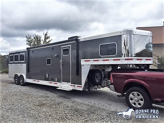 2018 Sierra 3 Horse 14'6 Living Quarters w/SLIDE OUT DUAL ENTRY & GENERATOR 2018 Sierra 3 Horse 14'6 Living Quarters w/SLIDE OUT DUAL ENTRY & GENERATOR