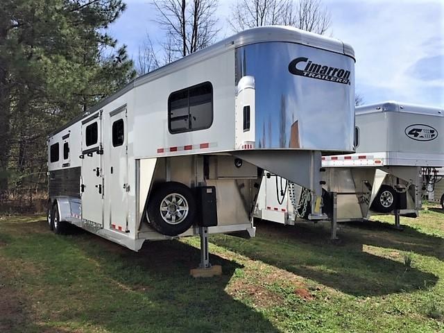 2019 Cimarron 2+1 Gooseneck w/5' DRESSING ROOM & HYDRAULIC JACK! DEALER DEMO!! 2019 Cimarron 2+1 Gooseneck w/5' DRESSING ROOM & HYDRAULIC JACK! DEALER DEMO!!