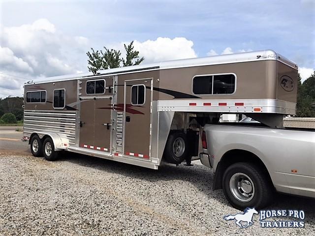 2020 4-Star 2+1 Gooseneck w/HYDRAULIC JACK & QUIET RIDE! 2020 4-Star 2+1 Gooseneck w/HYDRAULIC JACK & QUIET RIDE!