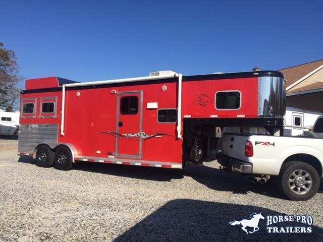 2013 Sooner 2 Horse 11' Sierra Living Quarters 2013 Sooner 2 Horse 11' Sierra Living Quarters