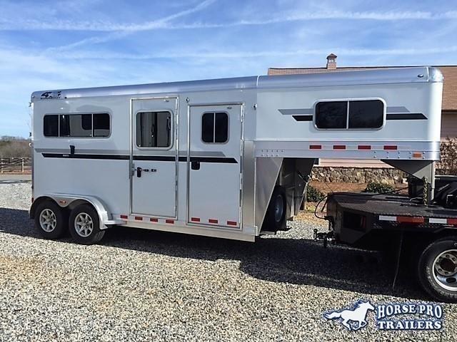 2020 4-Star 2 Horse Straight Load Gooseneck- WERM FLOORING! 2020 4-Star 2 Horse Straight Load Gooseneck- WERM FLOORING!
