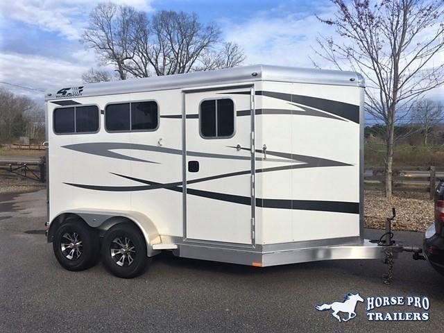 2019 4-Star 2 Horse Slant Load Bumper Pull w/INSULATION & FANS! 2019 4-Star 2 Horse Slant Load Bumper Pull w/INSULATION & FANS!
