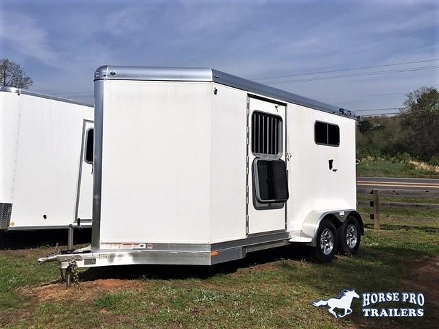 2018 4-Star 2 Horse Straight Load Bumper Pull 2018 4-Star 2 Horse Straight Load Bumper Pull
