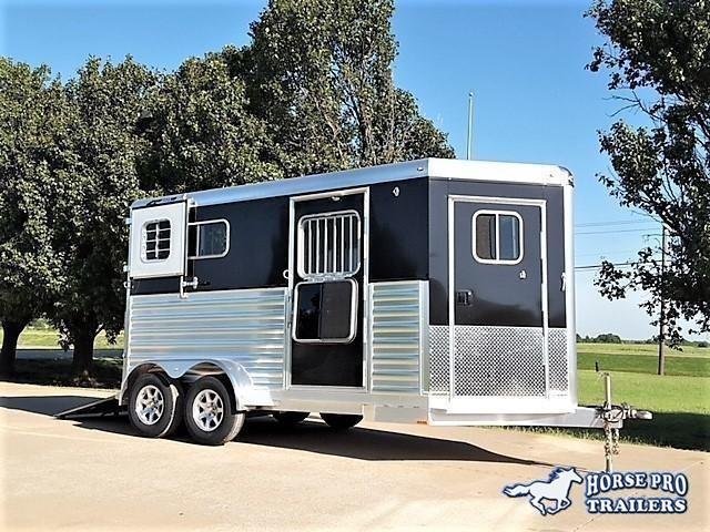 2019 4-Star 2 Horse Straight Load Bumper Pull w/WERM FLOORING! 2019 4-Star 2 Horse Straight Load Bumper Pull w/WERM FLOORING!
