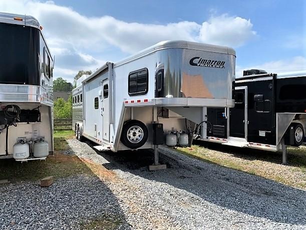 2016 Cimarron Trailers Norstar 4 Horse 13 Outback LQ Horse Trailer 2016 Cimarron Trailers Norstar 4 Horse 13 Outback LQ Horse Trailer