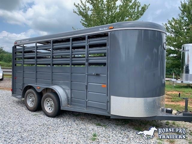 2017 CM 16' Stock BP Horse Trailer 2017 CM 16' Stock BP Horse Trailer