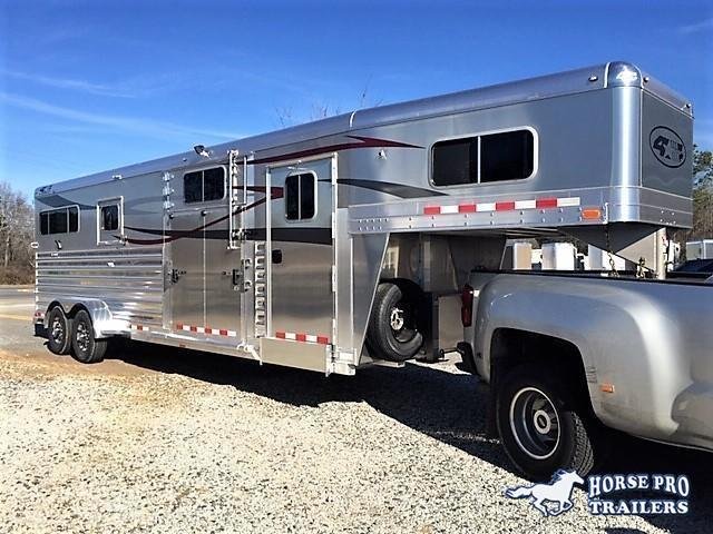 2020 4-Star 2+1 Gooseneck w/WERM FLOORING & QUIET RIDE! 2020 4-Star 2+1 Gooseneck w/WERM FLOORING & QUIET RIDE!