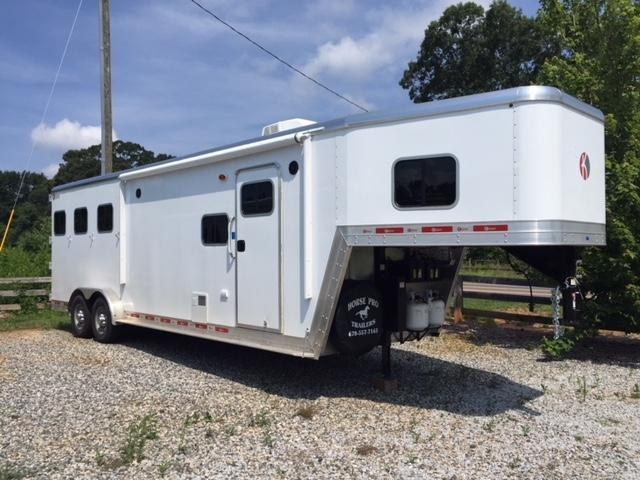 2019 Kiefer Genesis 3 Horse 10'6'LSR Living Quarters 2019 Kiefer Genesis 3 Horse 10'6'LSR Living Quarters