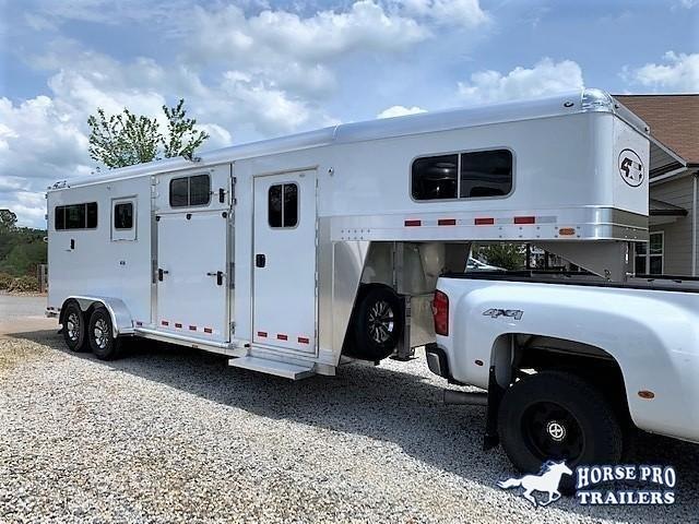 2020 4-Star 2+1 Gooseneck- 22' w/ROOF INSULATION & FANS! 2020 4-Star 2+1 Gooseneck- 22' w/ROOF INSULATION & FANS!