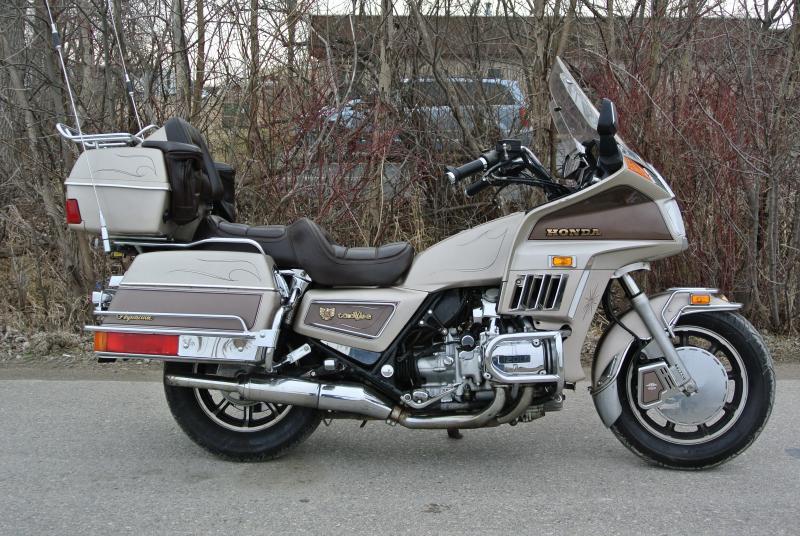 HONDA GOLD WING 1200 ASPENCADE 1200 Motorcycle #7464 HONDA GOLD WING 1200 ASPENCADE 1200 Motorcycle #7464