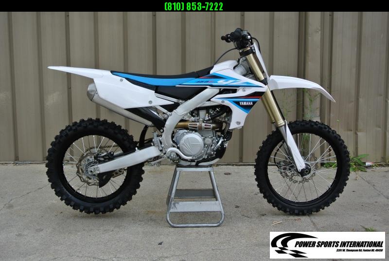 2019 YAMAHA YZ450F TEAM YAMAHA MX Motocross Bike #2953 2019 YAMAHA YZ450F TEAM YAMAHA MX Motocross Bike #2953